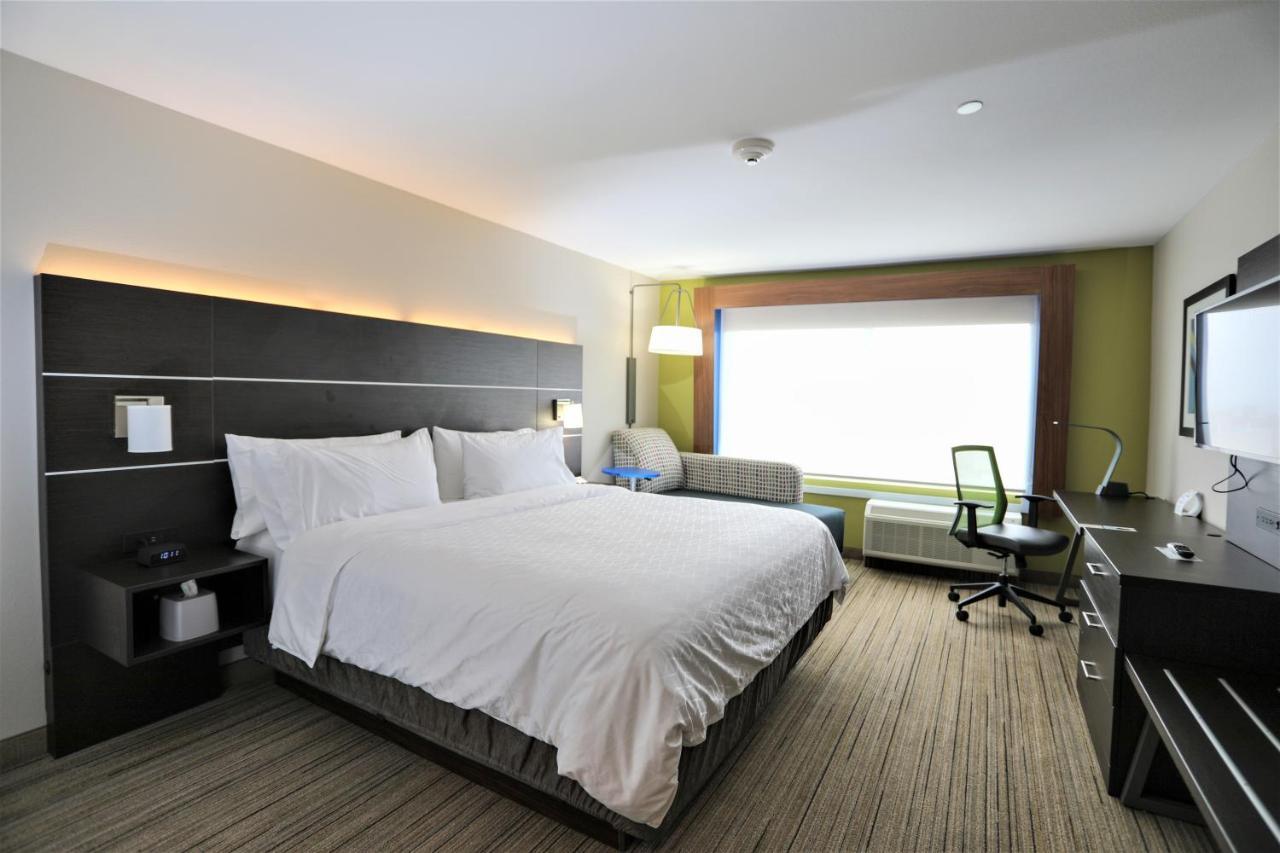 Holiday Inn Express & Suites - Forney By Ihg Екстериор снимка